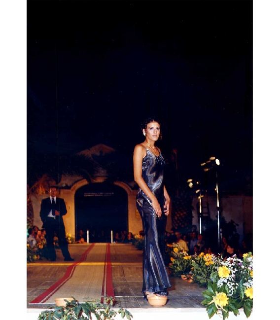 Abiti da sera personalizzati abbigliamento personalizzato Atelier a Roma. Design abito donna cerimonia vestito elegante su misura sartoria Elins moda foto-593 